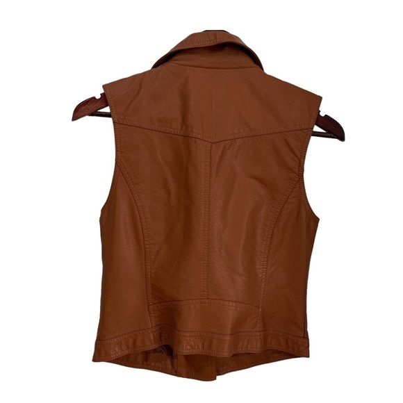 UK2LA camel color zipper closure vest pockets size medium - Picture 2 of 9